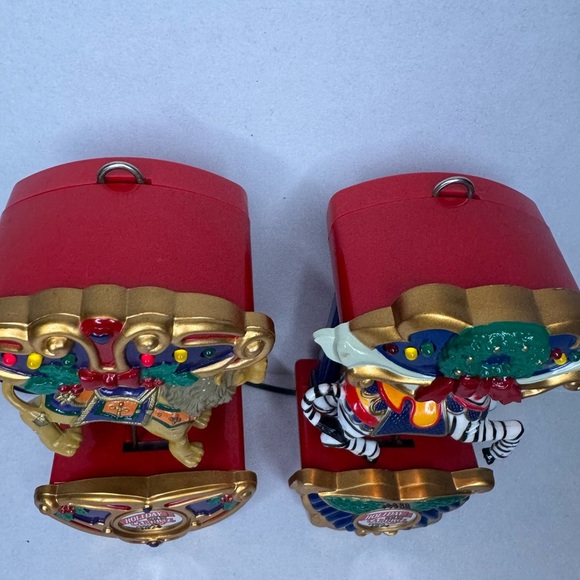 Vintage 1993CHRISTMAS Carousel Ornament Set of 2 CIRCUS ANIMALS ~ Lit & Animated - Picture 6 of 9